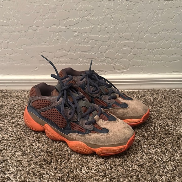 Yeezy 500 - Picture 1 of 2